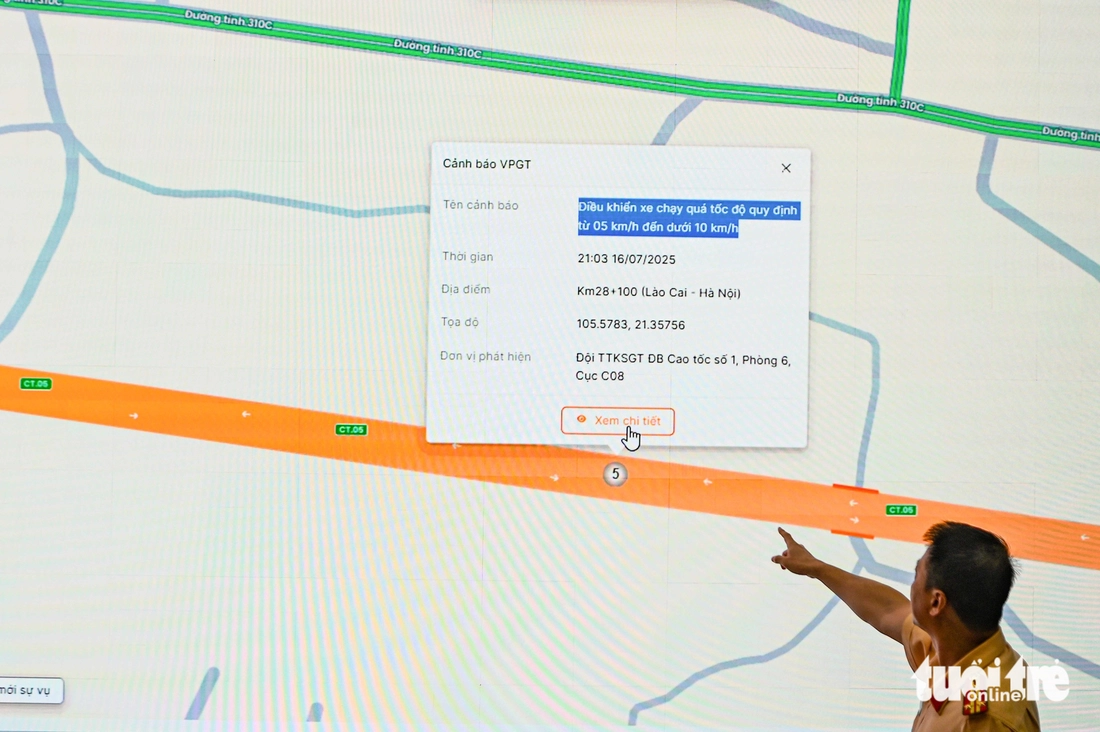 Cục Cảnh sát giao thông ra mắt trung tâm thông minh hỗ trợ điều hành bằng AI AI tự động nhận diện vi phạm và liên thông với các dữ liệu khác để lực lượng cảnh sát giao thông có thể gửi ngay thông báo tới chủ xe - Ảnh: HỒNG QUANG