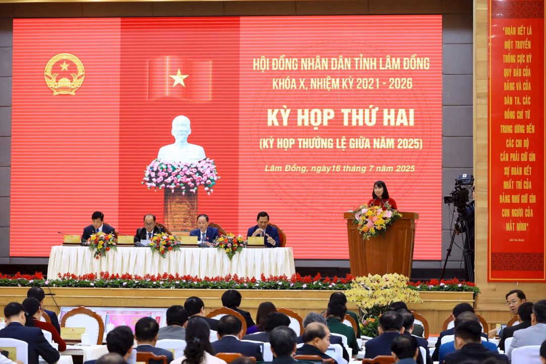 Lâm Đồng: Thảo luận các giải pháp phát triển kinh tế – xã hội trong tình hình mới Đại biểu Kiều Châu Loan, Phó Trưởng Ban Văn hóa - Xã hội HĐND kiến nghị một số vấn đề liên quan đến lĩnh vực xã hội trên địa bàn