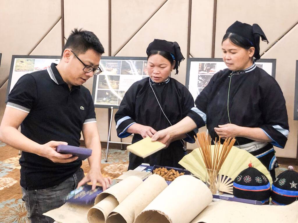 Phụ nữ dân tộc thiểu số khởi nghiệp từ các sản phẩm đặc trưng địa phương