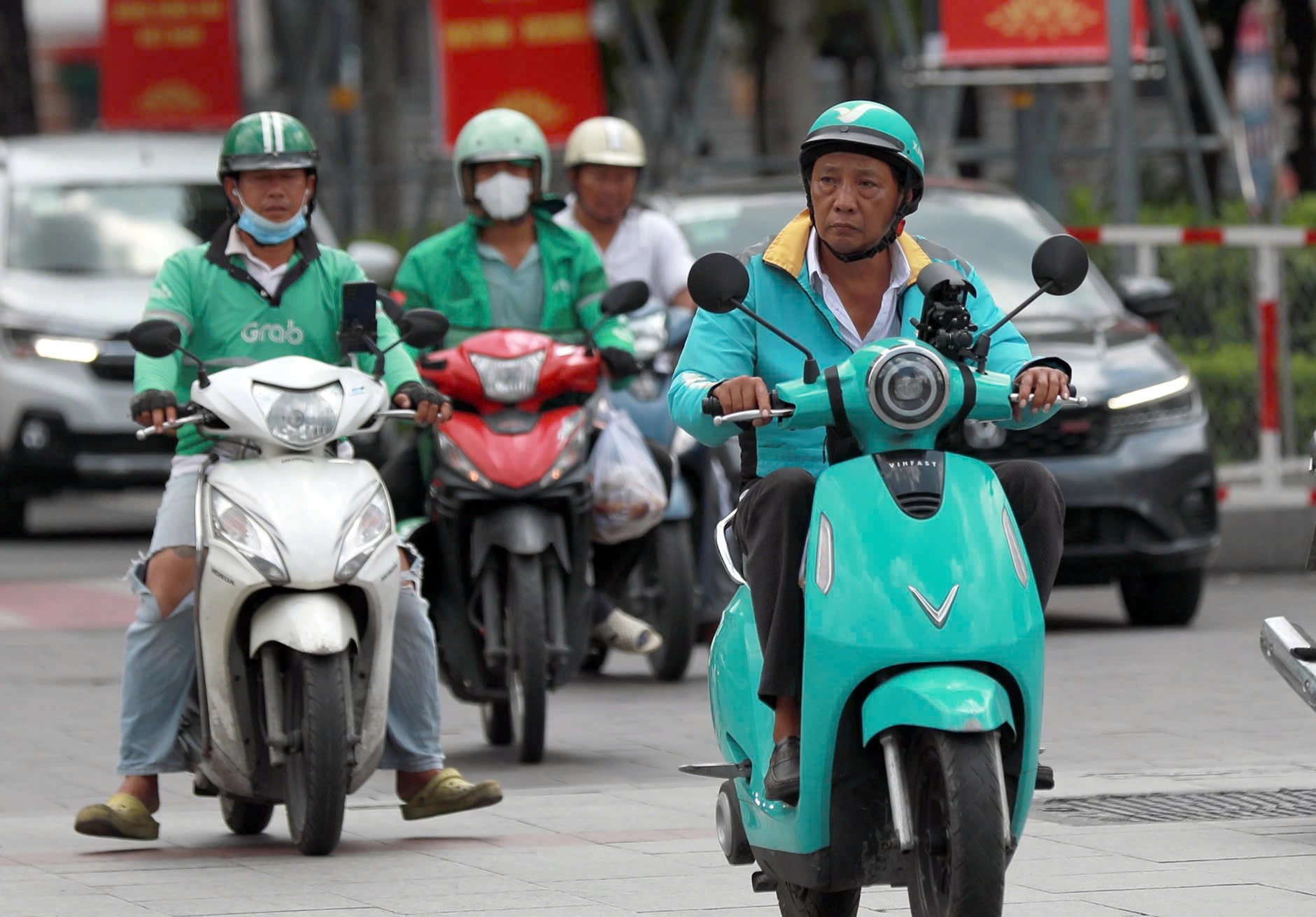 Nếu đề án được duyệt, từ đầu năm 2026, chỉ tài xế sử dụng xe điện mới được đăng ký mới với các ứng dụng chạy xe công nghệ