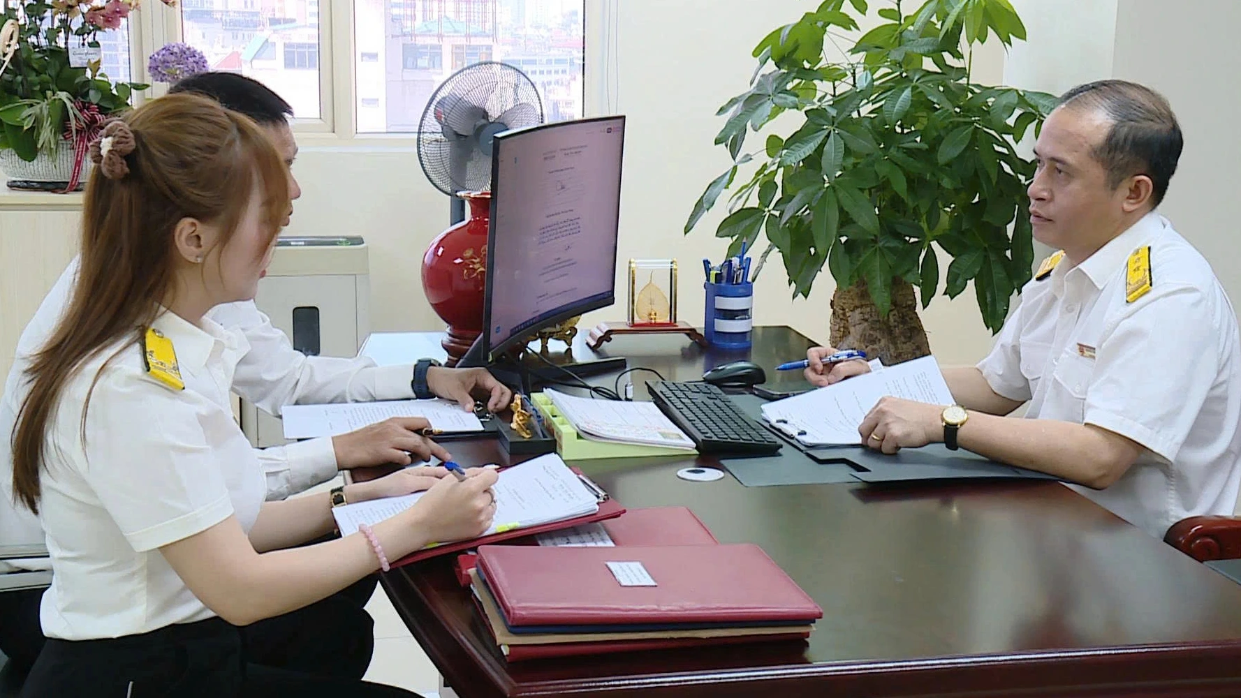 Cục Thuế đề nghị các trưởng thuế tỉnh, thành phố quán triệt đầy đủ nội dung phân cấp, phân quyền liên quan đến lĩnh vực thuế