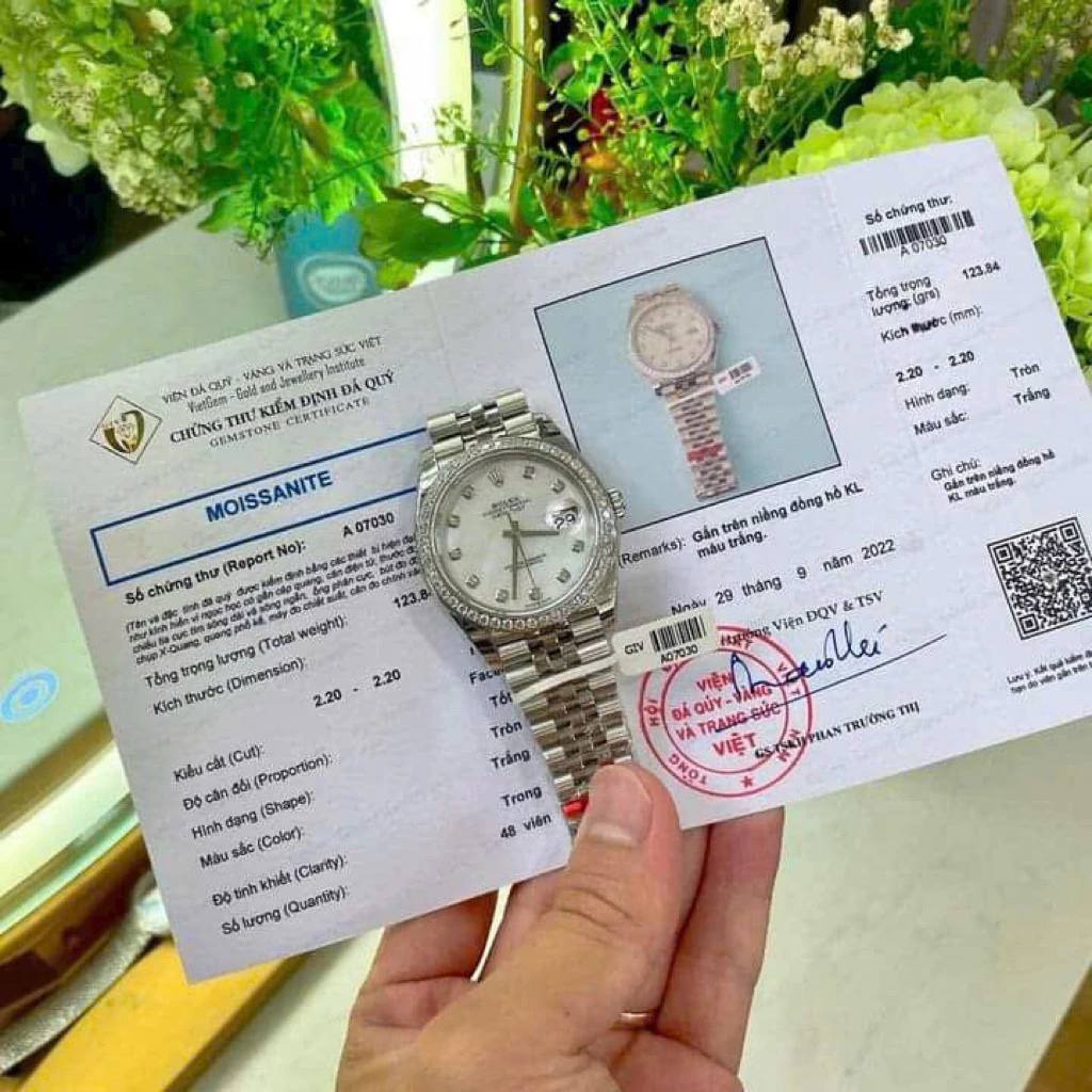 Làm thế nào để chọn size đồng hồ Rolex phù hợp với cổ tay nam giới?