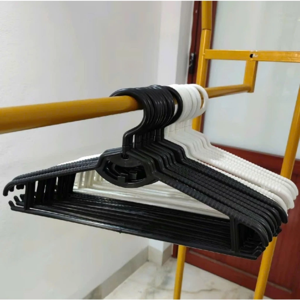 Móc treo quần áo xoay 360 độ có thực sự tiện lợi như quảng cáo? Tôi đã thử và đây là điều tôi phát hiện