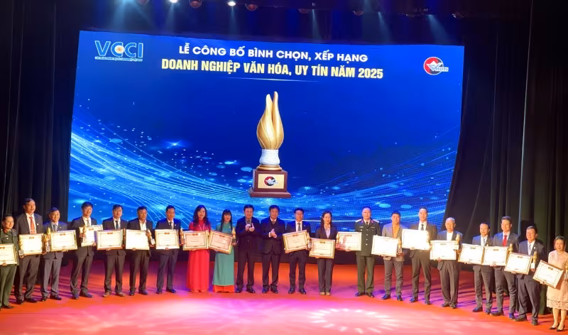 68 Doanh Nghiệp Dẫn Đầu Văn Hóa Kinh Doanh Việt – Lễ Vinh Danh VCCI 2025