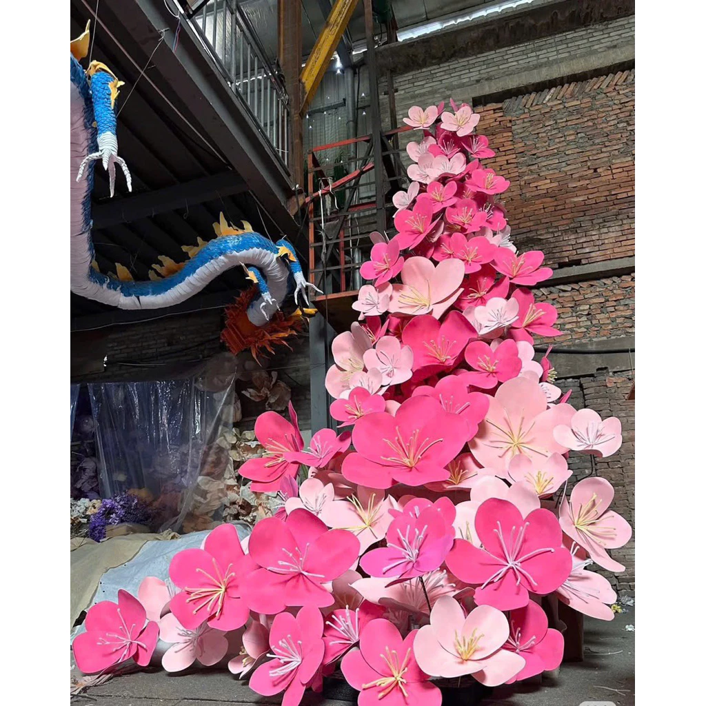 Làm thế nào để chọn hoa đào mút xốp trang trí sự kiện phù hợp cho không gian Tết của bạn?