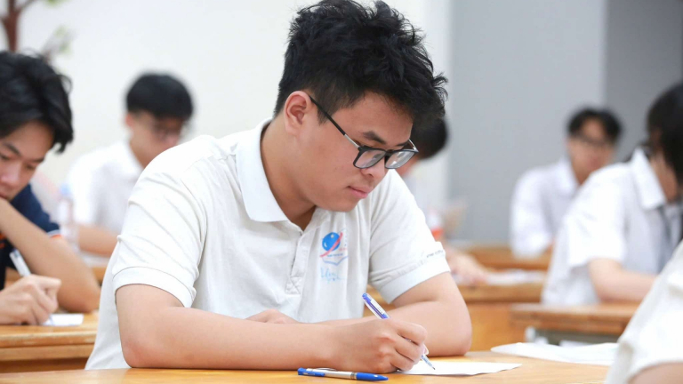 Quế Ngọc Hải rời B.Bình Dương để gia nhập HAGL vì bầu Đức? Từ 1/7 sáp nhập, vận hành chính quyền 2 cấp: Cấp xã được phân quyền cấp bằng, quản lý dạy thêm học thêm