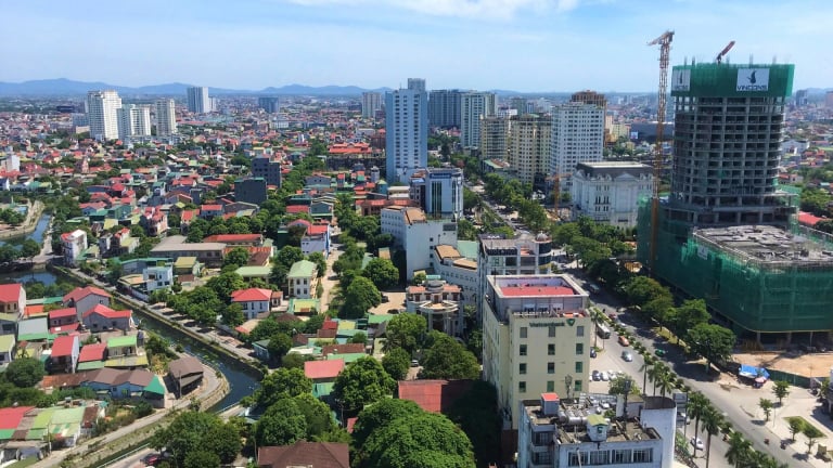 Quế Ngọc Hải rời B.Bình Dương để gia nhập HAGL vì bầu Đức? Nghệ An vận hành thử mô hình chính quyền địa phương 2 cấp tại Đông Lộc từ ngày 20/6