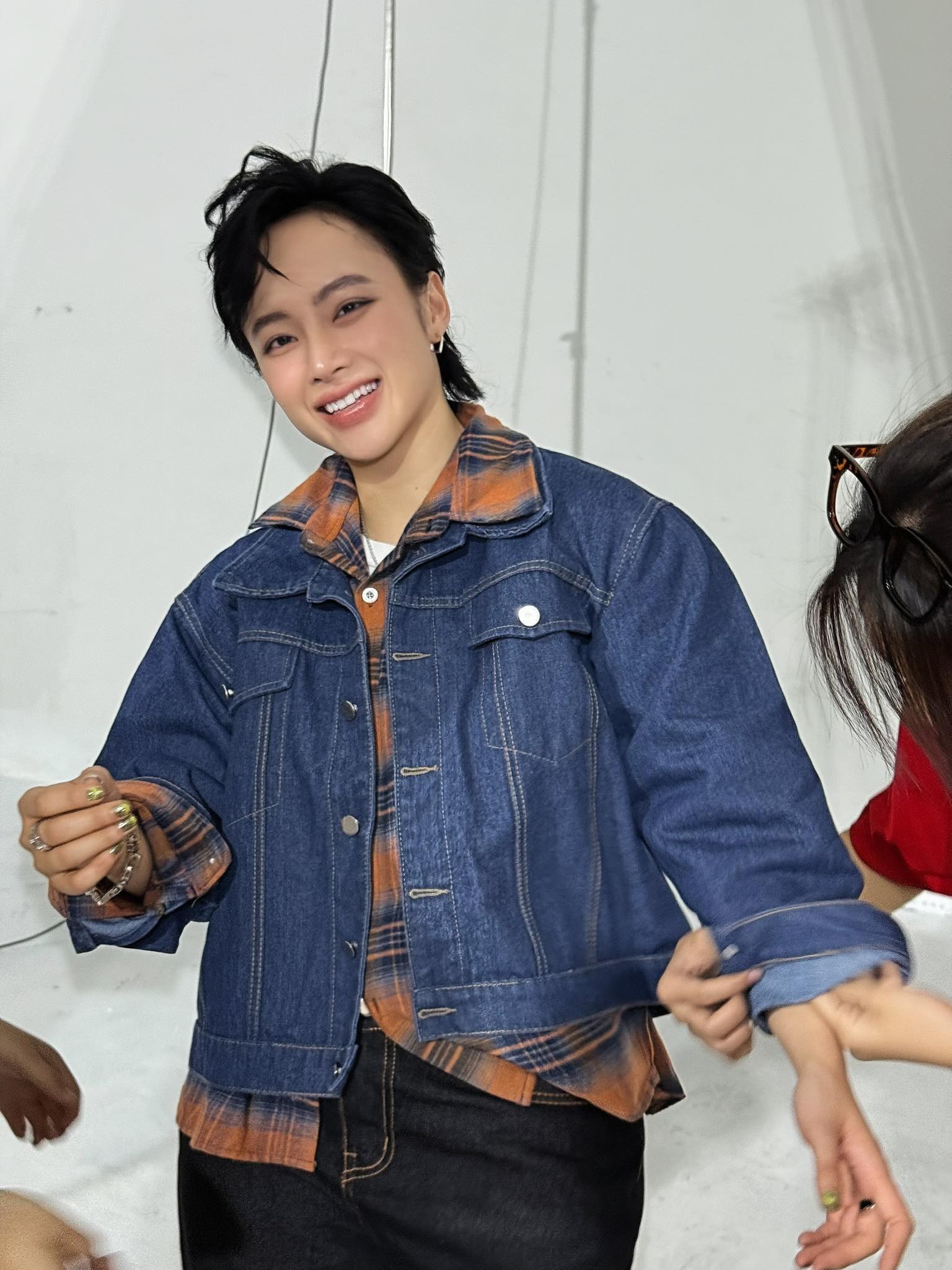 Angela Phương Trinh gây sốt với visual cơ bắp, phản ứng thế nào khi bị khán giả chê chê diễn xuất và nhan sắc? Angela Phương Trinh thái độ ra mặt giữa lúc bị bàn tán ngoại hình đô con- Ảnh 3.