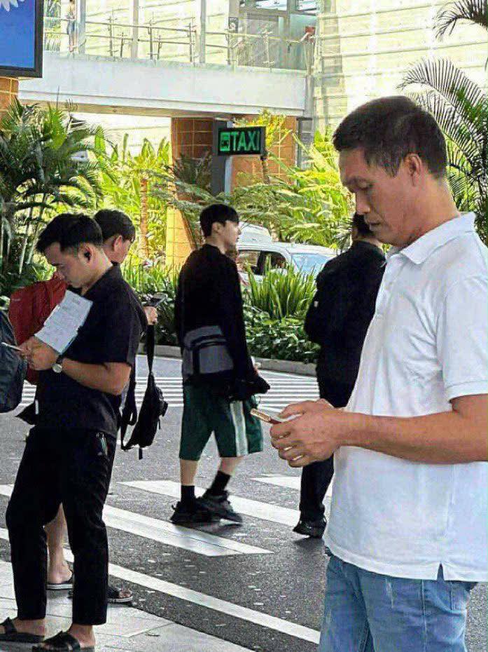 Jimin và Jungkook BTS ‘đổ bộ’ Đà Nẵng, visual ‘cưng nựng’ khiến netizen phát sốt Cặp trai đẹp BTS