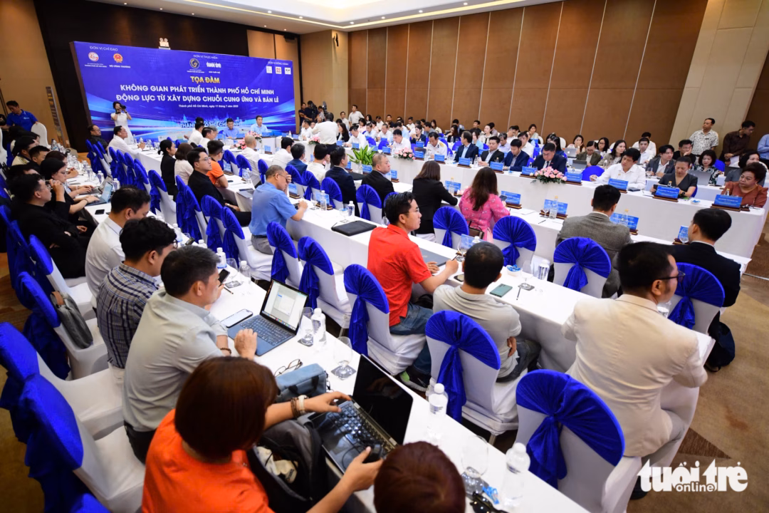 Tọa đàm có sự tham gia của hàng trăm đại biểu