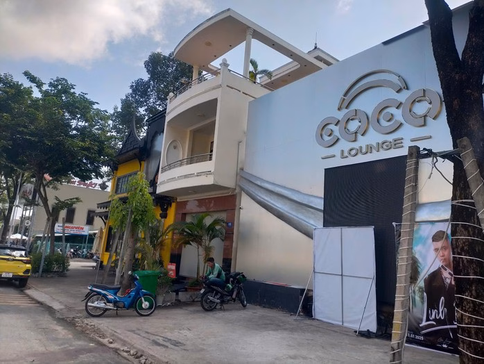 “Triệt phá băng nhóm mua bán ‘bóng cười’, thu lợi bất chính hơn 105 tỉ” Công an TP HCM triệt phá băng nhóm Buôn bán khí cười , tạm giữ31 đối tượng - Ảnh1.