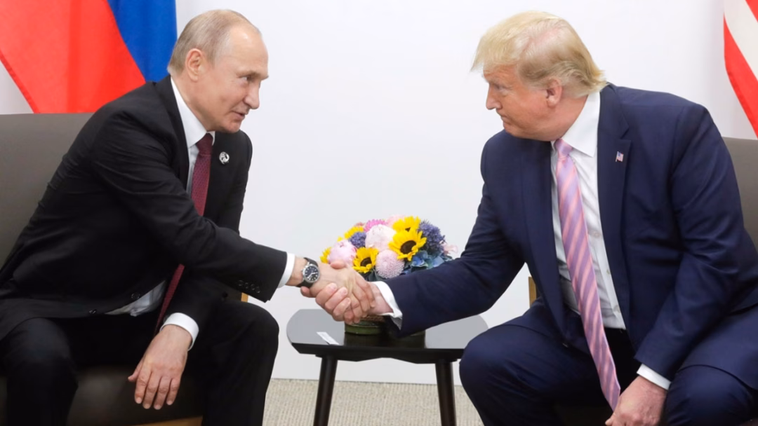 Ông Putin (trái) và ông Trump (phải). Ảnh: Reuters