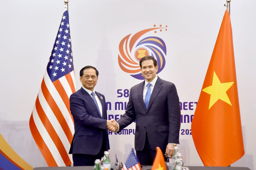Phó Thủ tướng, Bộ trưởng Ngoại giao Bùi Thanh Sơn và Ngoại trưởng Mỹ Marco Rubio