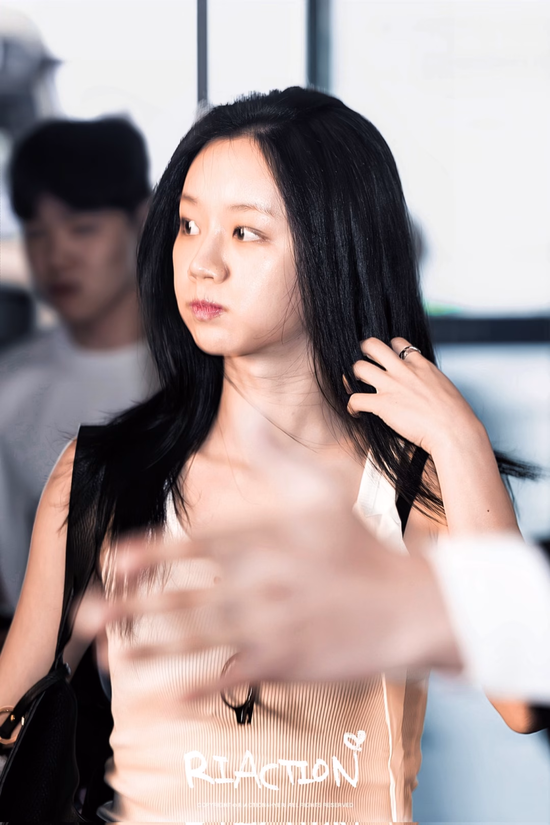 Hyeri vừa đổ bộ Việt Nam: Để mặt ít son phấn, siêu giản dị vẫn xinh cỡ này!- Ảnh9.
