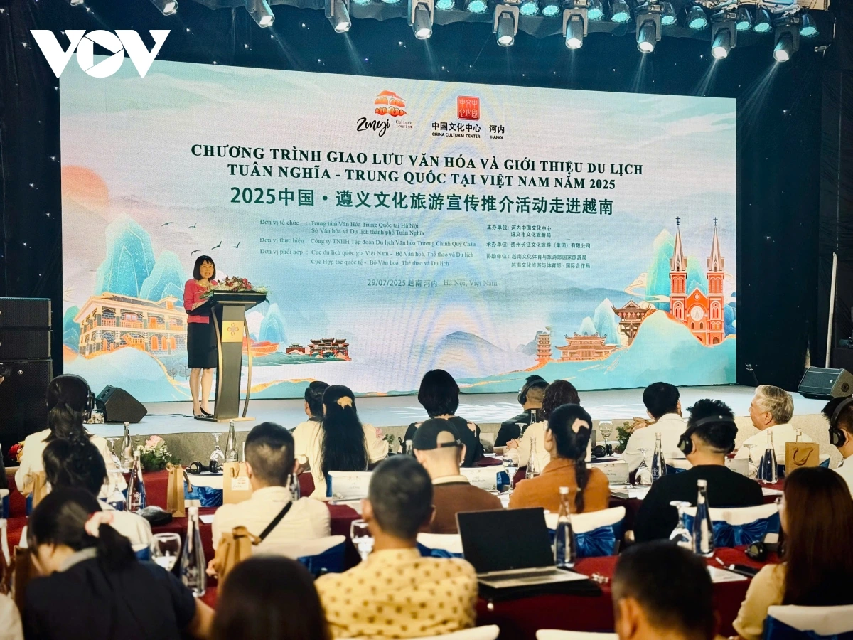 Quý Châu – Tuân Nghĩa: Điểm đến sinh thái hấp dẫn du khách Việt Nam Chương trình giao lưu văn hóa và giới thiệu du lịch Tuân Nghĩa - Trung Quốc được tổ chức ngày 29/7 tại Hà Nội.