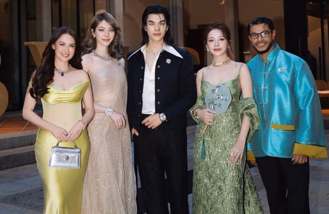 Chi Pu gây sốt khi xuất hiện thanh lịch tại sự kiện Bvlgari ở Singapore