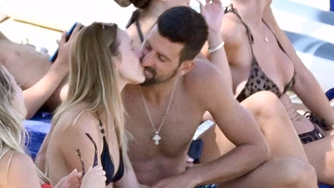 Novak Djokovic chọn Mykonos thư giãn sau thất bại ở Wimbledon