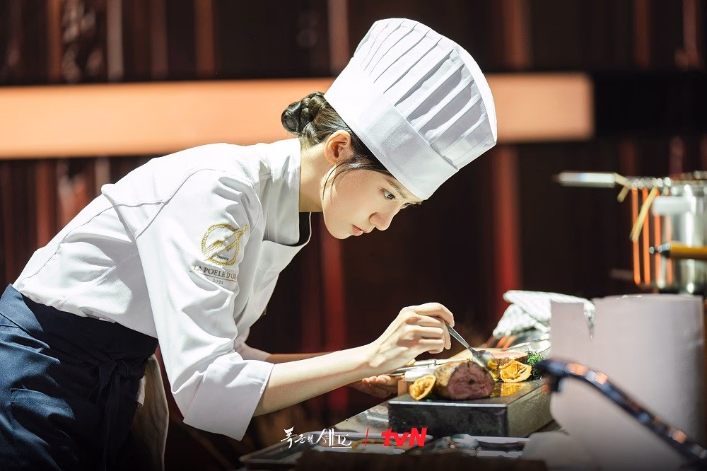 Phim Hàn tháng 8: Cơn bùng nổ của các ngôi sao và câu chuyện hấp dẫn