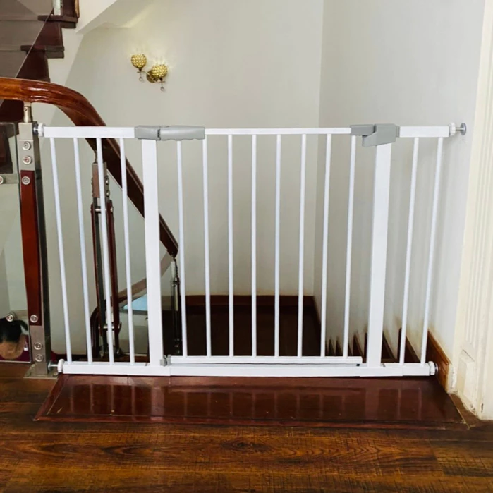 Làm thế nào để chọn thanh chắn cửa an toàn cho trẻ mà không cần khoan đục tường?