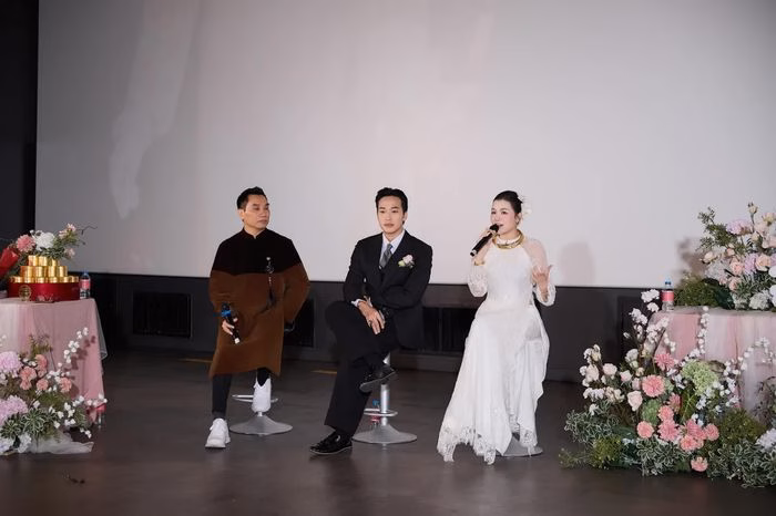 Vũ Thùy Linh chia sẻ tại buổi họp báo Vũ Thùy Linh chia sẻ tại buổi họp báo ra mắt MV Trộm vía