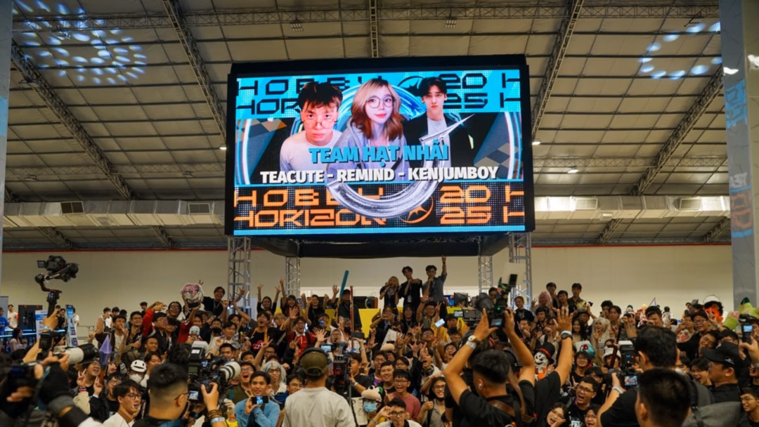 Booth tiếp năng lượng từ MONSTER ENERGY