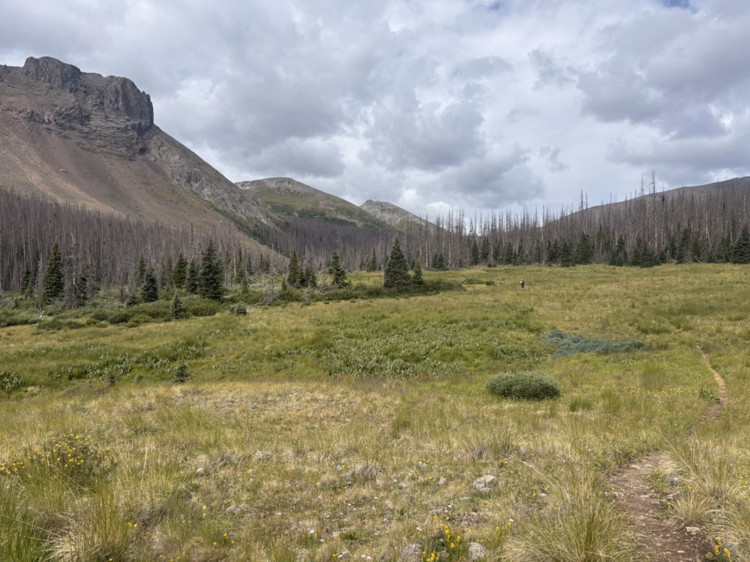 Leo núi ngắm cảnh San Luis, chinh phục đường mòn Colorado