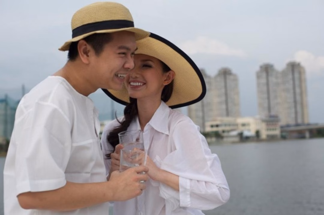 Quỳnh Chi và chồng cũ.