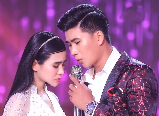 Ca sĩ Quỳnh Trang comeback với ca khúc Yêu trong thầm lặng