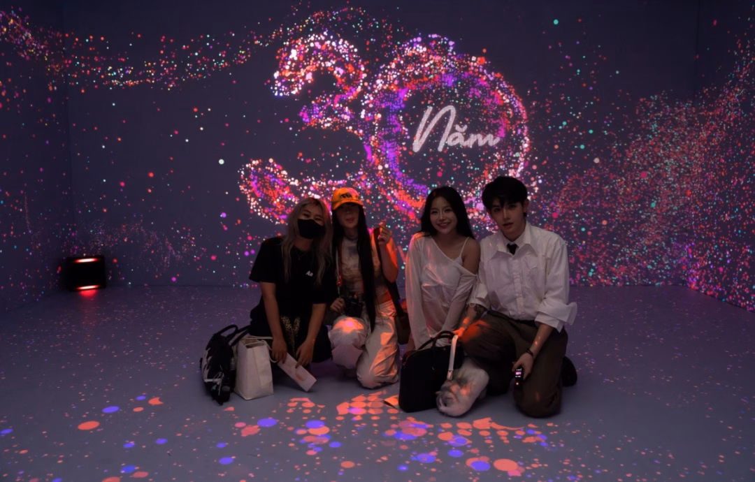 LG trình diễn “The Art-ffection” kỷ niệm 30 năm ở Việt Nam