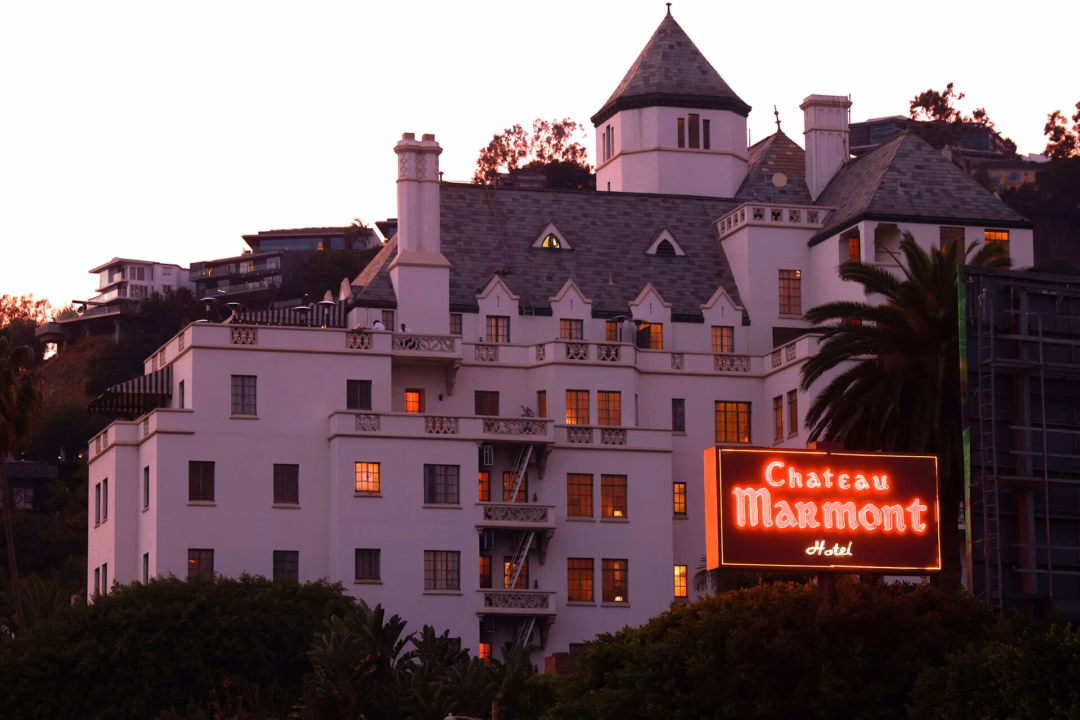 Khám phá khách sạn Chateau Marmont với lối đi bí mật và hầm ngầm kết nối