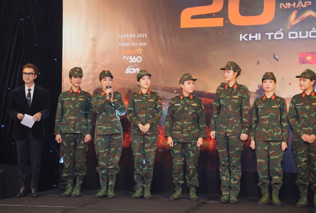 Với các "nghệ sĩ - chiến sỹ mới", nhiều người cho biết: họ đã mong đợi được tham gia chương trình từ rất lâu. Thông qua lời kể của những bạn bè từng tham gia chương trình, họ đã được nghe về những ngày tháng khổ luyện nhưng đầy niềm vui trong môi trường quân ngũ. Chính vì năm nay thế khi "Sao nhập ngũ" cất lời kêu gọi, họ lên đường không do dự, không chỉ để thử thách bản thân mà còn cùng đồng đội mình vẽ lên màu cờ sắc áo, tạo nên những "chiến thắng" mới.