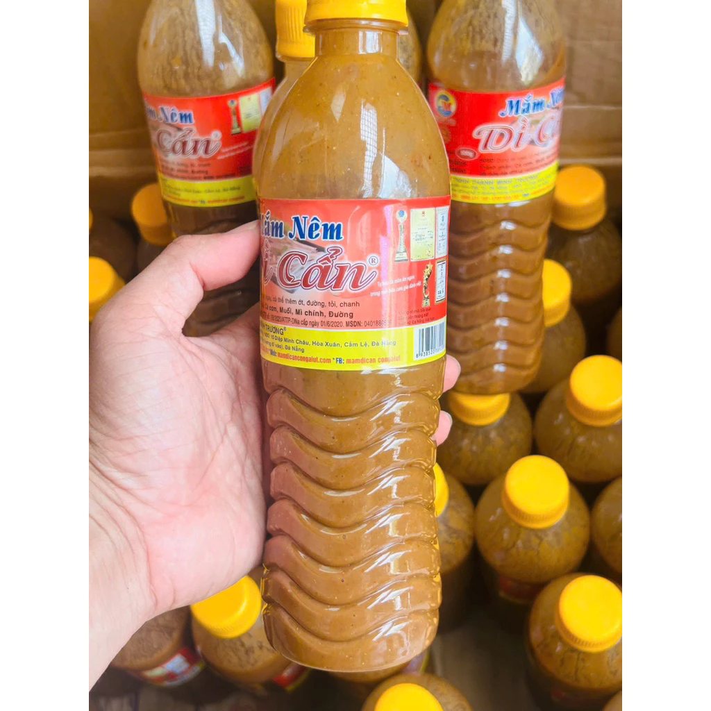 “Mắm nêm Dì Cẩn có thực sự ngon như lời đồn? Tôi đã tìm hiểu và đây là điều tôi phát hiện ra”