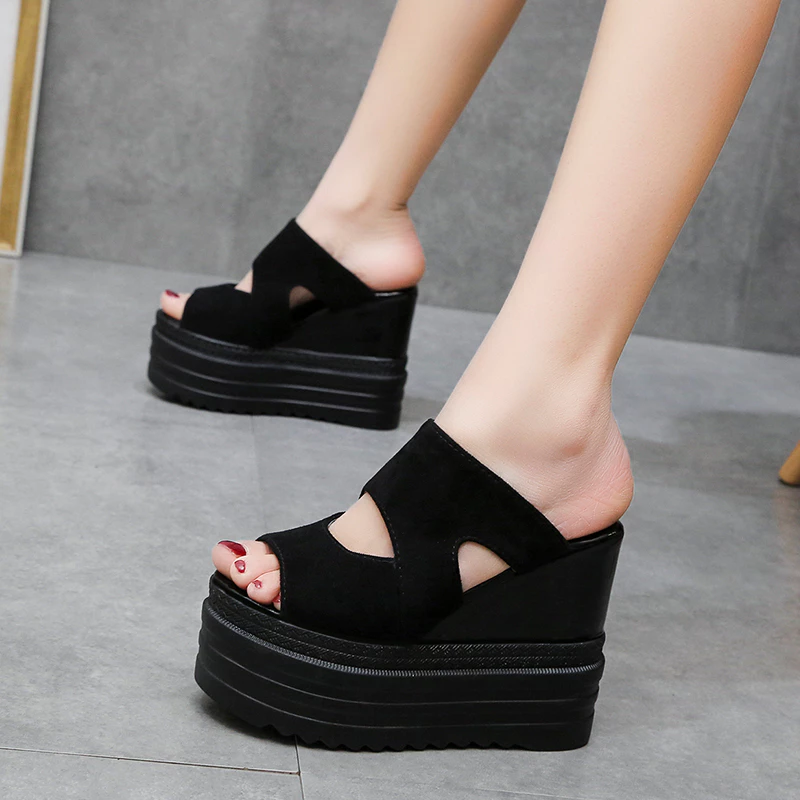 Mua giày cao gót Peep-Toe làm sao để không bị đau chân?