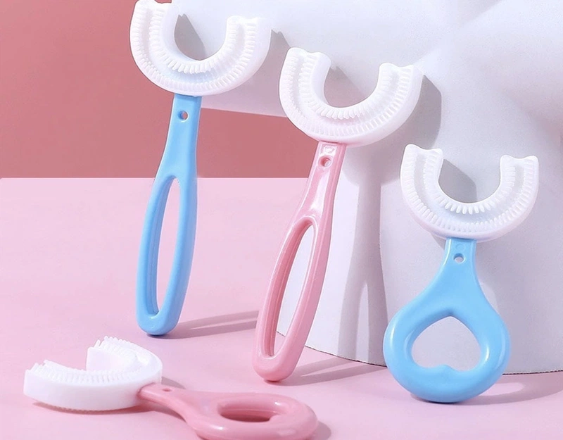Làm thế nào để chọn bàn chải đánh răng silicon chữ U phù hợp cho bé mà không làm tổn thương nướu?