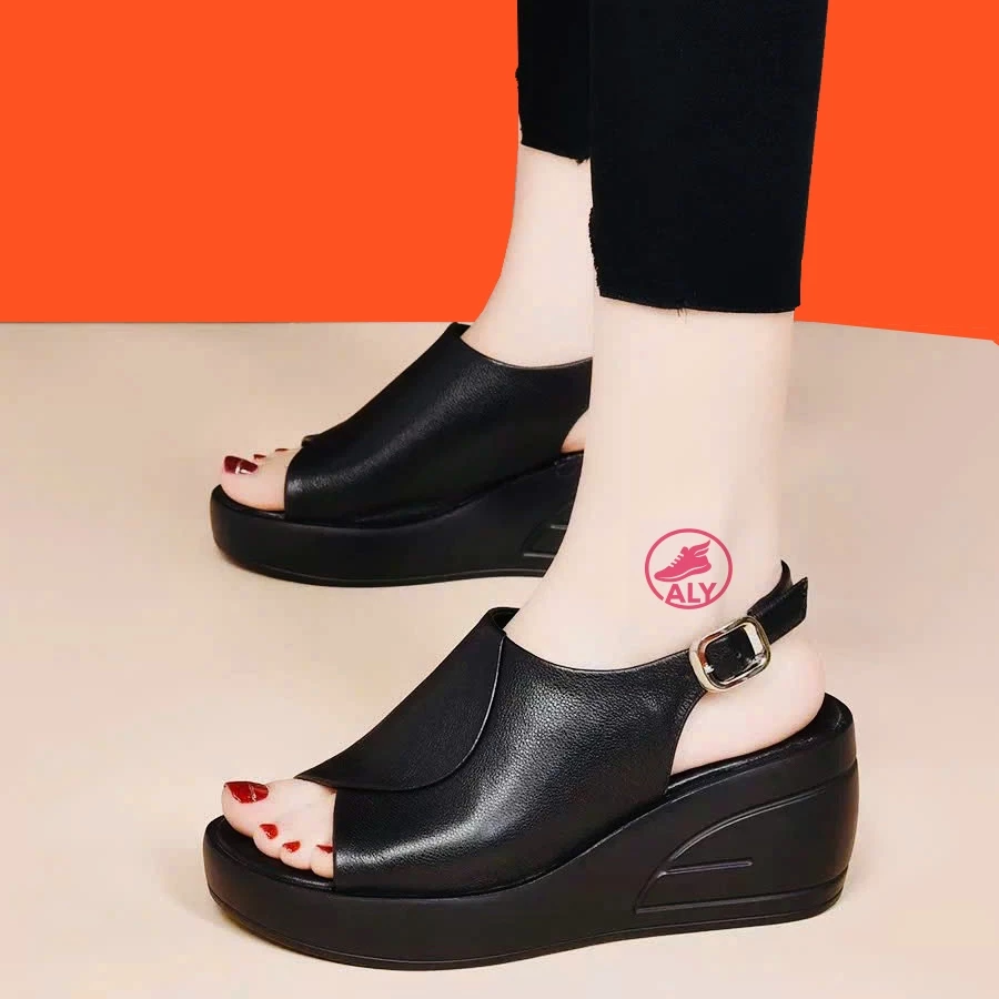 Làm thế nào để chọn dép da đế xuồng phù hợp cho ngày hè nóng bức mà vẫn muốn sang trọng?