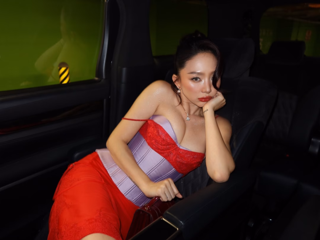 Set đồ da báo Set đồ da báo FANCì Club của Tóc Tiên