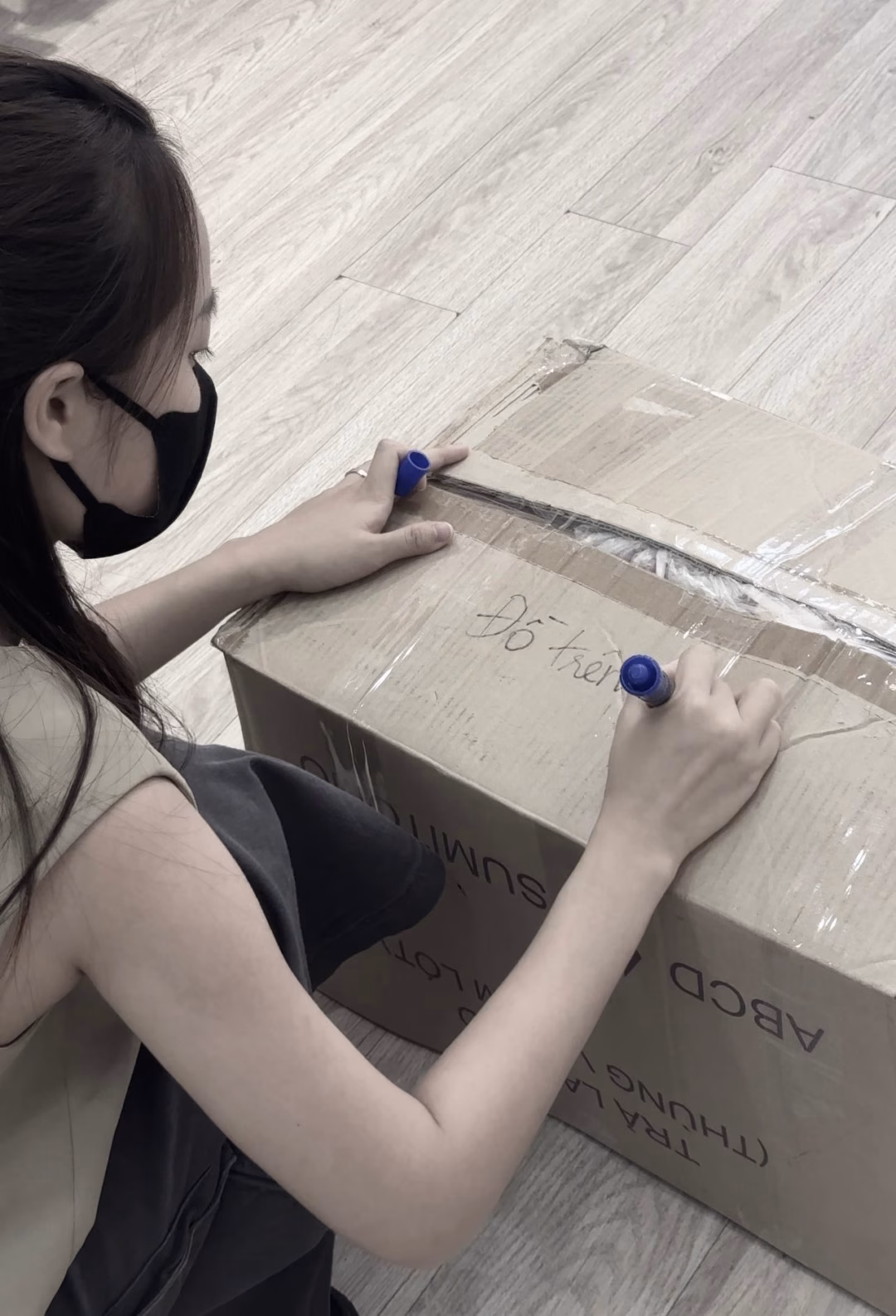 Founder thương hiệu thời trang: 7 sai lầm ‘hạ cánh’ doanh nghiệp chỉ sau 8 năm (Ảnh: Fanpage LAM KHUE Design)