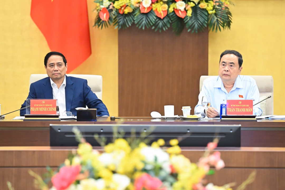 Thủ tướng Phạm Minh Chính: Cùng làm, cùng chịu trách nhiệm, cùng chiến thắng, cùng phát triển, cùng tận hưởng niềm vui, hạnh phúc với nhân dân. Ảnh: Quốc hội