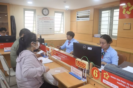 TP.HCM đưa nhân sự chi nhánh đất đai về 168 phường, xã hướng dẫn cấp sổ đỏ cho dân