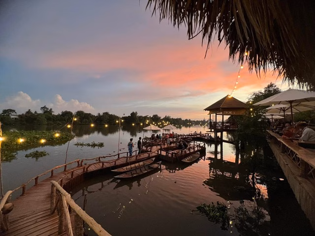 Vân Trang – Đại gia ngầm của Vbiz với cuộc sống giàu có hậu hôn nhân Nữ diễn viên vẫn giữ nguyên hệ sinh thái vốn có của khu đất, chỉ cải tạo, xây dựng thêm một số hạng mục.
