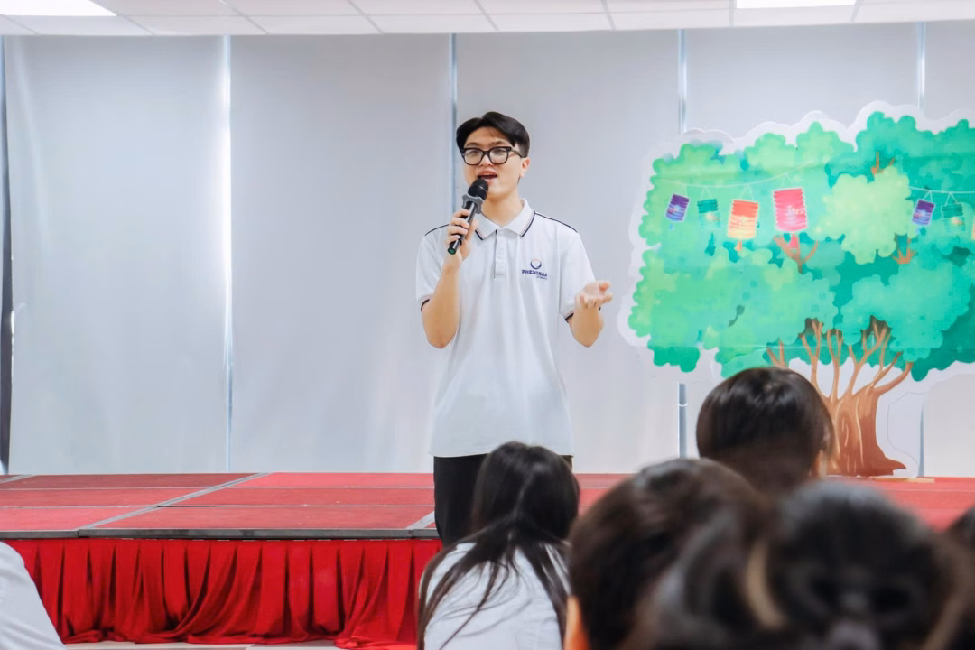Trang bị kỹ năng tự vệ cho trẻ trong thời đại số Thầy Nguyễn Đức Phú – giáo viên kỹ năng sống của Trường Phổ thông liên cấp Phenikaa. Ảnh: NVCC.
