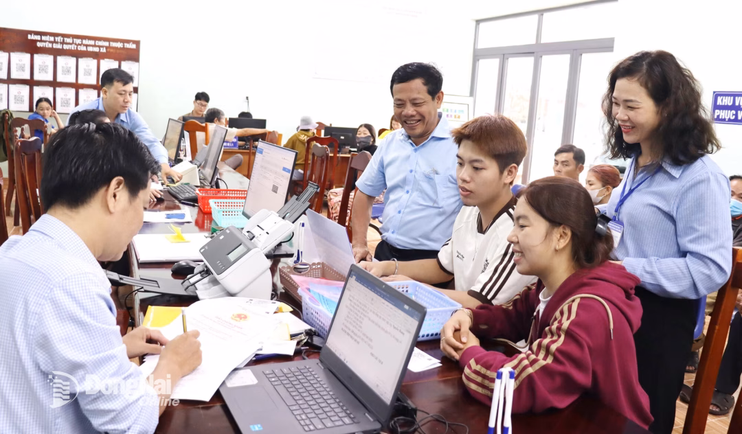 Xã Phú Lâm: Chính quyền thân thiện, phục vụ tốt người dân