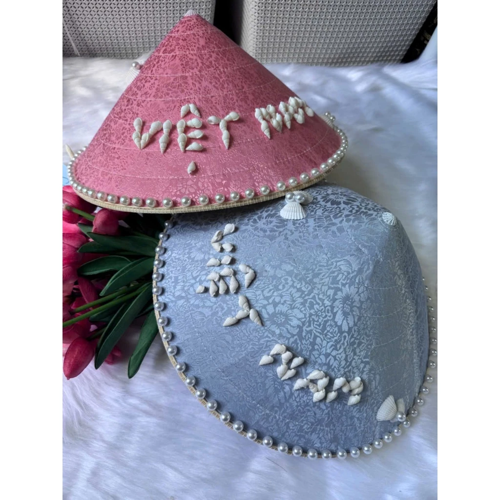 Làm thế nào để chọn nón lá lụa đính sò thủ công nghệ thuật phù hợp cho chuyến đi biển đáng nhớ?