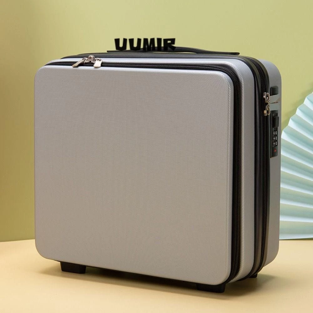 Tôi đã chọn loại vali du lịch 16 inch nhưng có nên dùng thêm túi đựng đồ bên trong không?