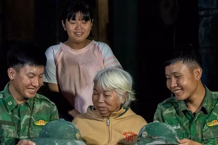 Chiến dịch Quang Trung: Xây nhà tránh lũ dưới chân Đèo Cả