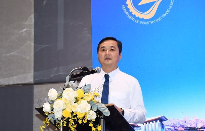 Giám đốc Sở Giám đốc Sở Công Thương Bùi Tá Hoàng Vũ