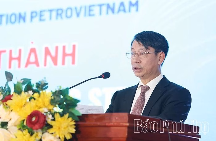 Ph&oacute; Chủ tịch UBND tỉnh Nguyễn Khắc Hiếu ph&aacute;t biểu tại buổi lễ