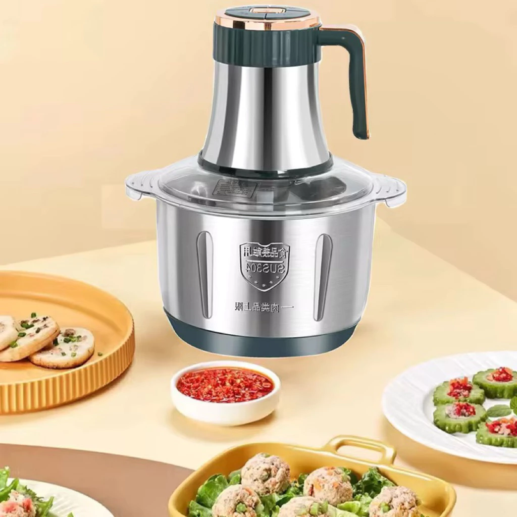 Công suất 500W và lưỡi dao 6 cánh khiến máy xay thịt 5 lít trở thành trợ thủ thầm lặng của bữa cơm gia đình