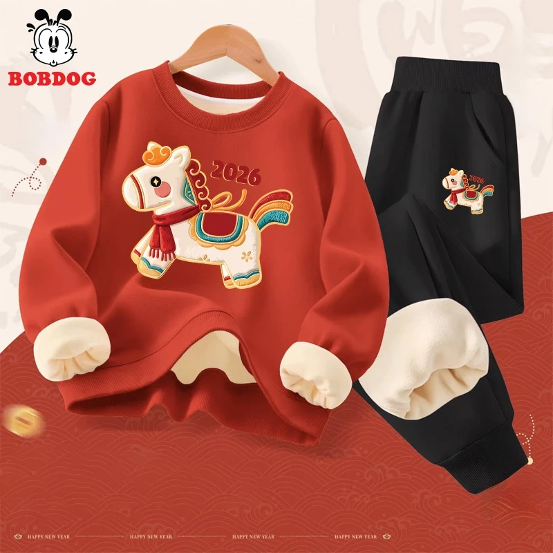 Khi bộ đồ bé trai thu đông bằng nỉ nhung hứa hẹn giữ ấm, nhưng sau những ngày mưa lạnh cảm giác thực tế lại thế nào?