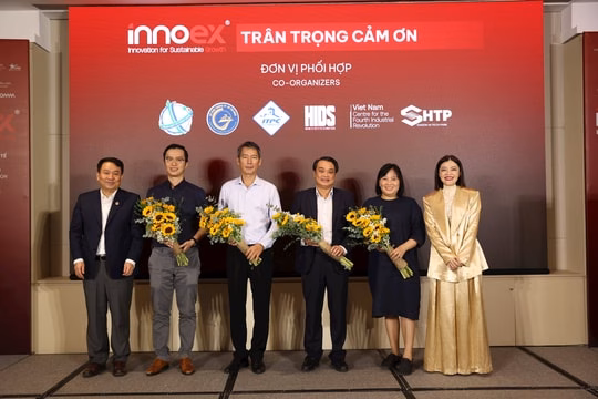 Mentoring giúp thay đổi cách làm việc và sống: Định hướng, dẫn dắt, đồng hành 4.000 CEO sẽ hội tụ tại Diễn đàn và Triển lãm quốc tế về đổi mới sáng tạo InnoEx 2025